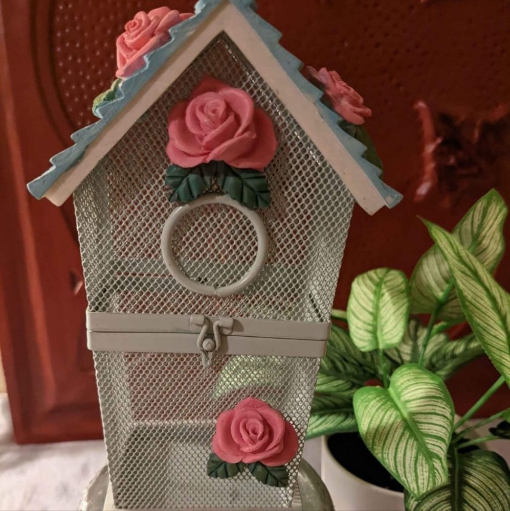 Adorable Metal Container Home Decor With Lots Of Details And Character.